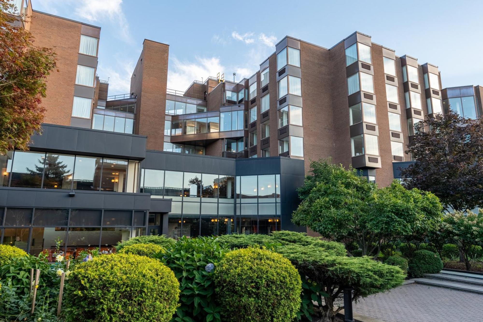 Dev Hotel And Conference Centre Cornwall Exterior photo